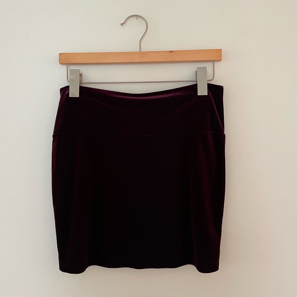 bar III plum velvet mini skirt. Size S. Like new.